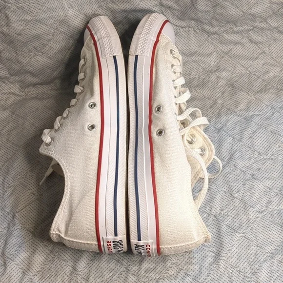 Converse Chuck Taylor All Star Low Top Sneakers. - Picture 8 of 16